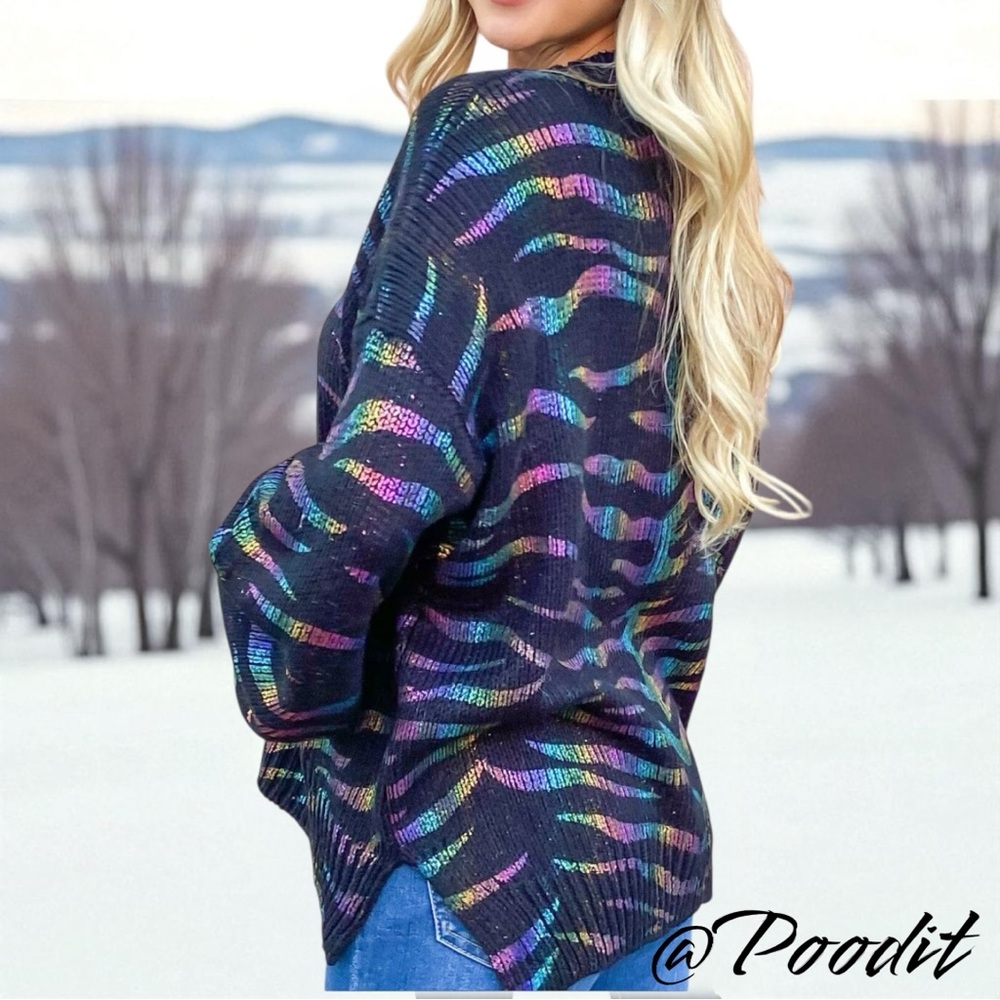AND THE WHY oversized metallic paint accent sweater
S/M, M/L combo size - Picture 4 of 12